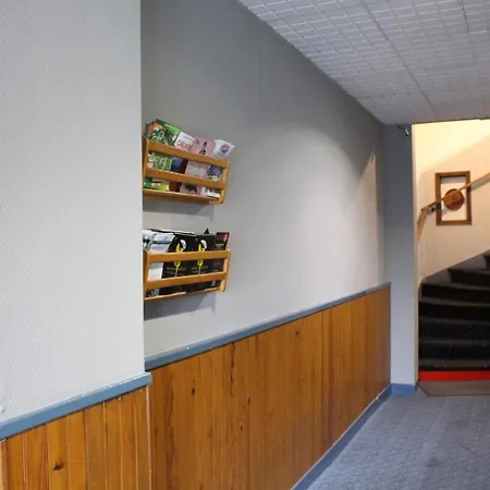 Le Voltaire-2