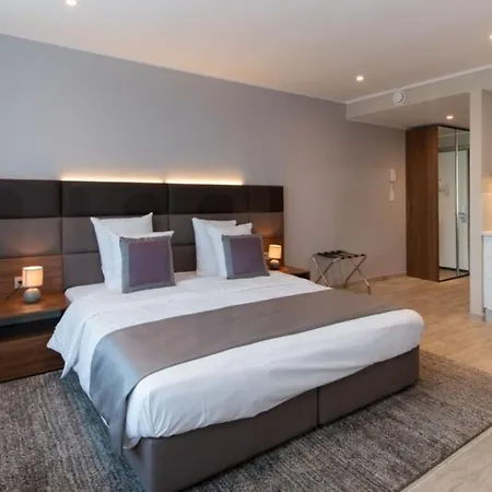 Flat Hotel Midi 33-2