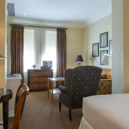 Hotel Le St. James Montreal-3