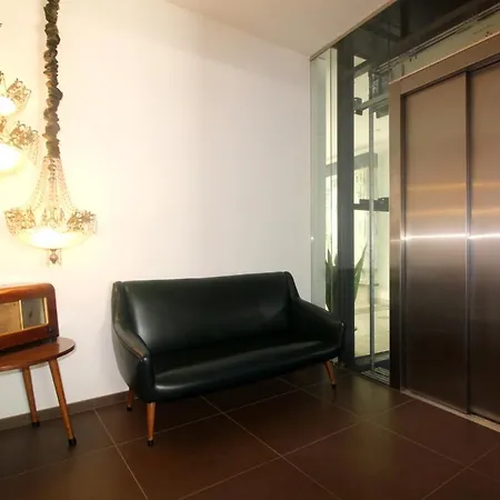 Moderna-2