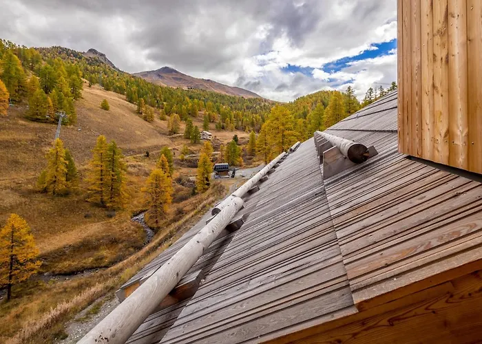 Les Chalets des Rennes by Infini M. Vars 
