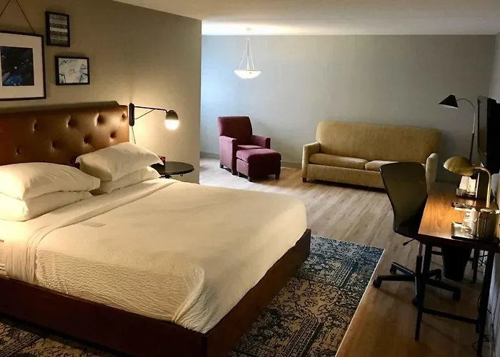 The Cru Hotel Warwick