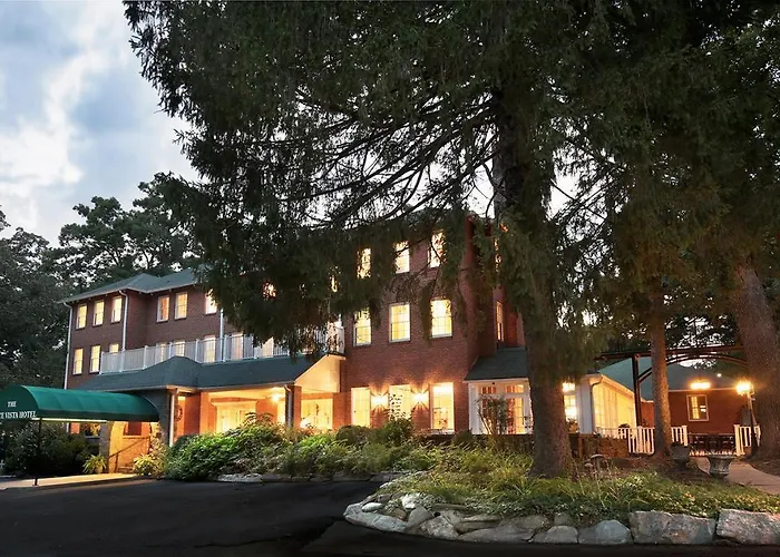 The Monte Vista Hotel Black Mountain
