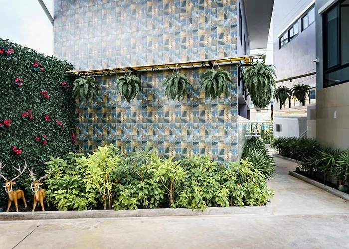 Lux Boutique Hotel