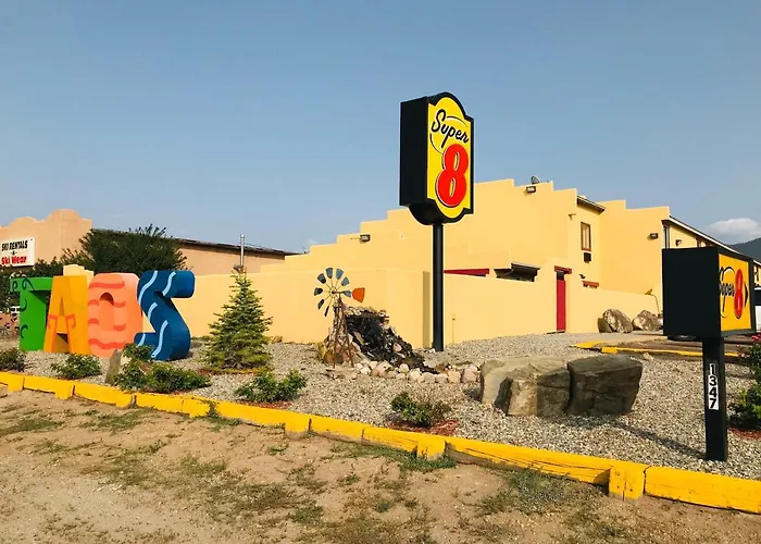 Super 8 By Wyndham Taos