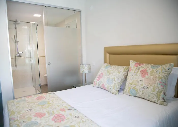 Tomás Guest House