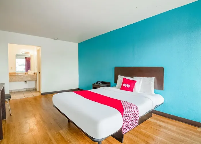 Oyo Hotel St. Louis Lambert Airport