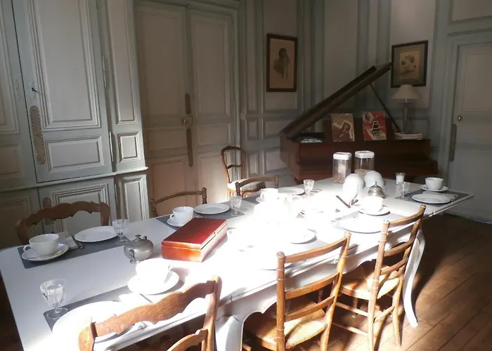 La Maison Xviiie Moulins 