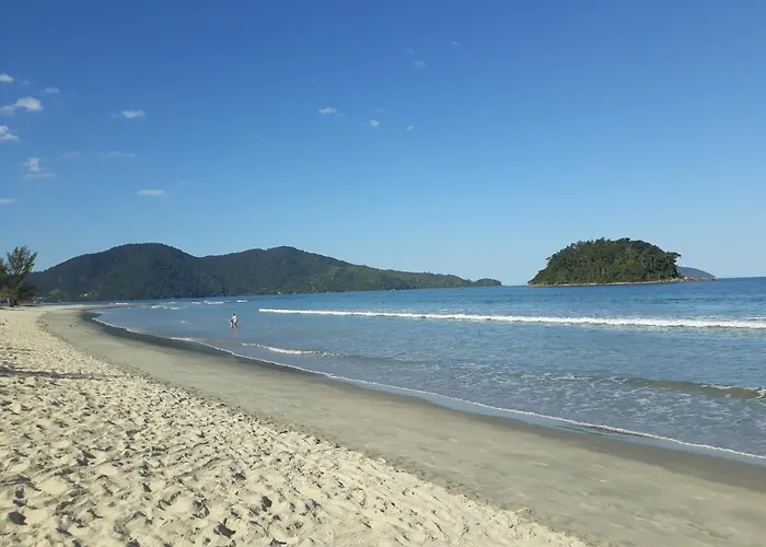 Casas Em Condominio Proximo Da Praia Com 2 Dormitorios, Churrasqueira E 3 Vagas De Garagem
