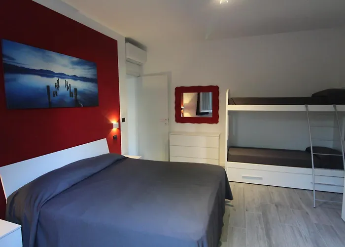 Villa Lori Apartments Garden And Beach