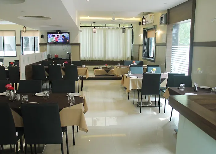 Hotel Saiprasad Solapur Pure Veg Hotel