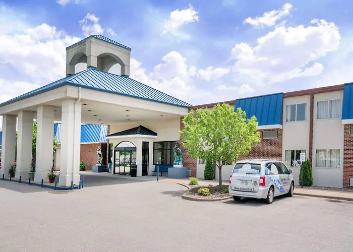Days Inn Hotel & Conference Center