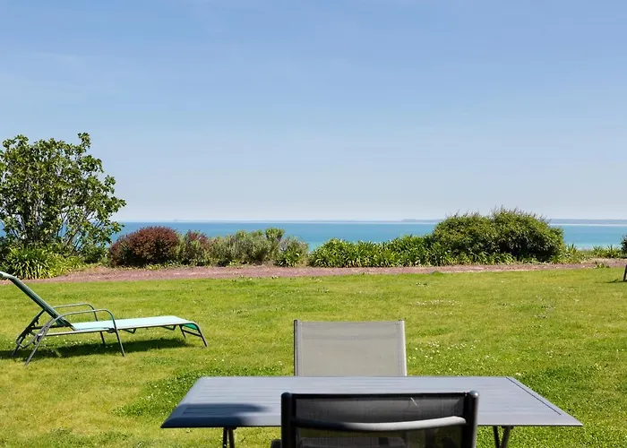 La Metairie du Vauhariot - Cottages de Caractère Terrasse Vue Mer Piscine Intérieure Chauffée Cancale