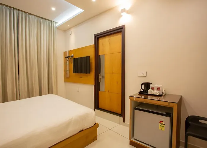Hasco Tower Business Hotel Stay Close To Palakkad Junction Railway Station
