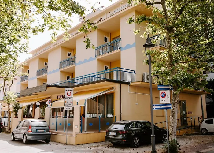 Hotel Edward