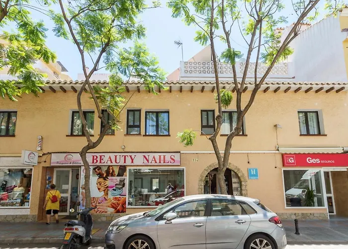 Hostal Costabella Powered By Faro Homes Fuengirola
