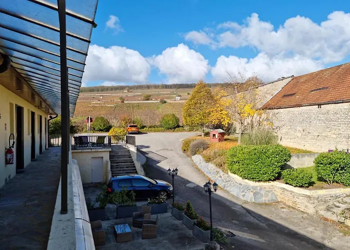 Hotel Logis Les Terrasses de Corton à Ladoix-Serrigny