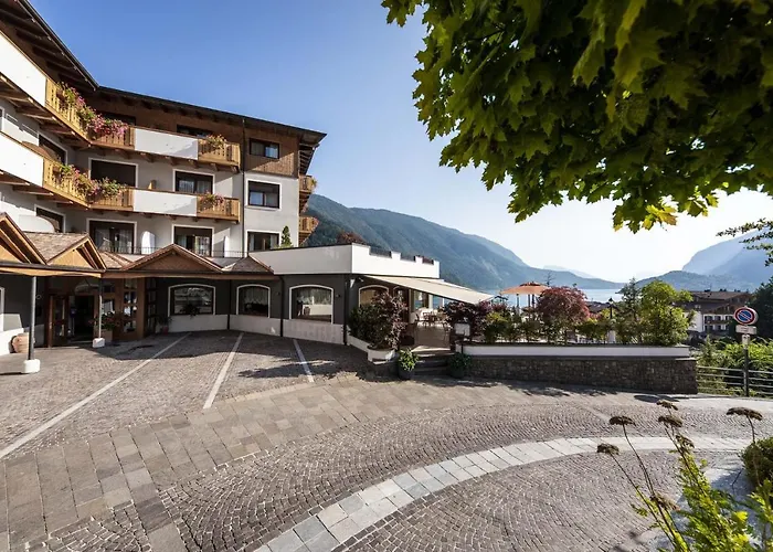 Ariston Lake View Hotel Molveno