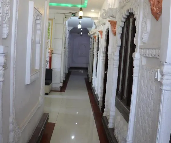 Hotel Royal Palace