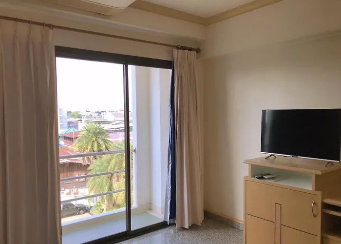 Maneerote Hotel