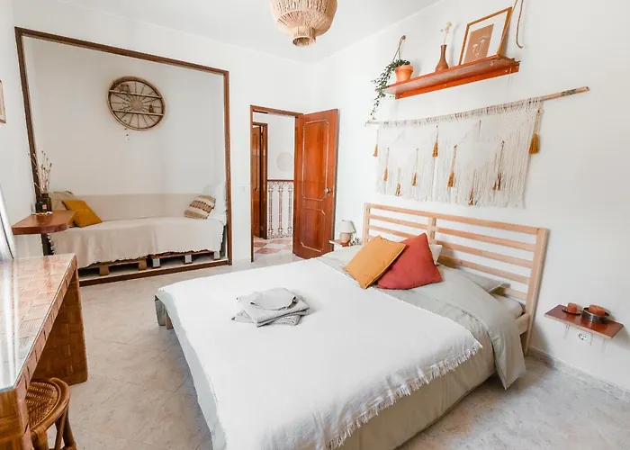 Lemontree Eco Surfhouse