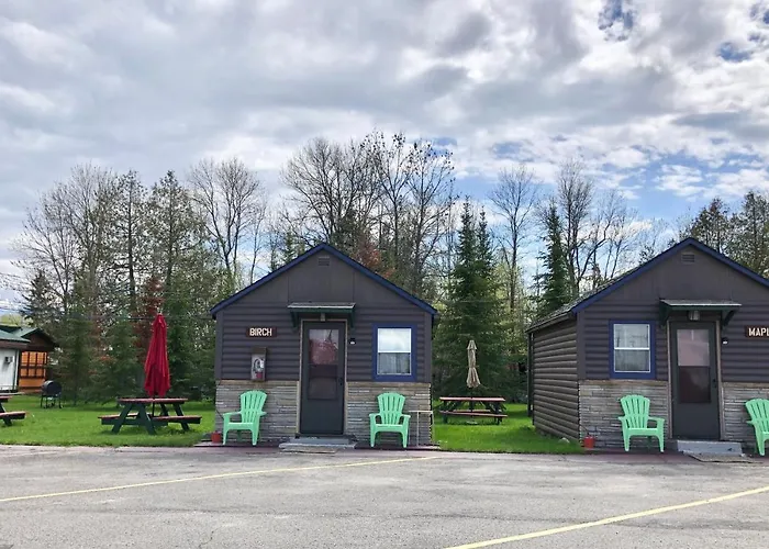 Hilltop Lodge And Cabins International Falls