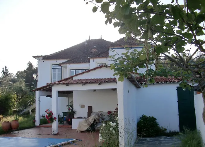 Adore Portugal Lousa - 2 Suites Com Piscina Partilhada