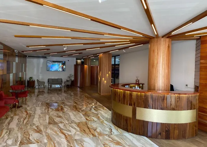 Murex Plaza Hotel & Suites