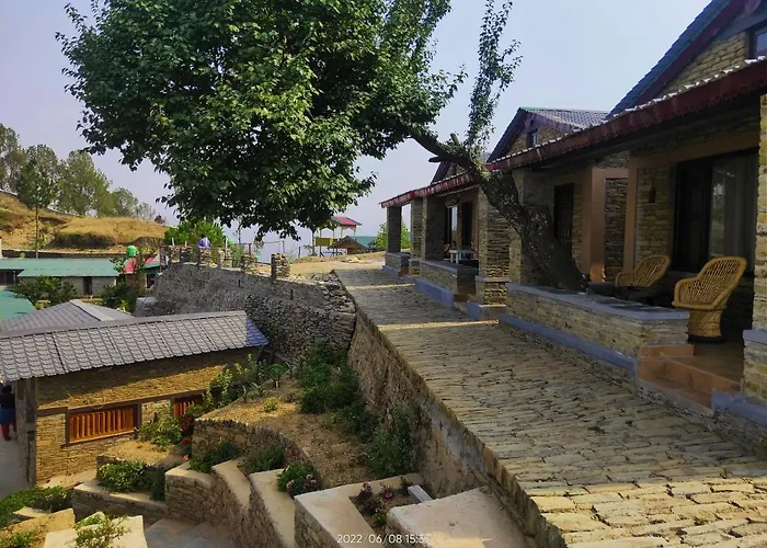 Meraki Huts