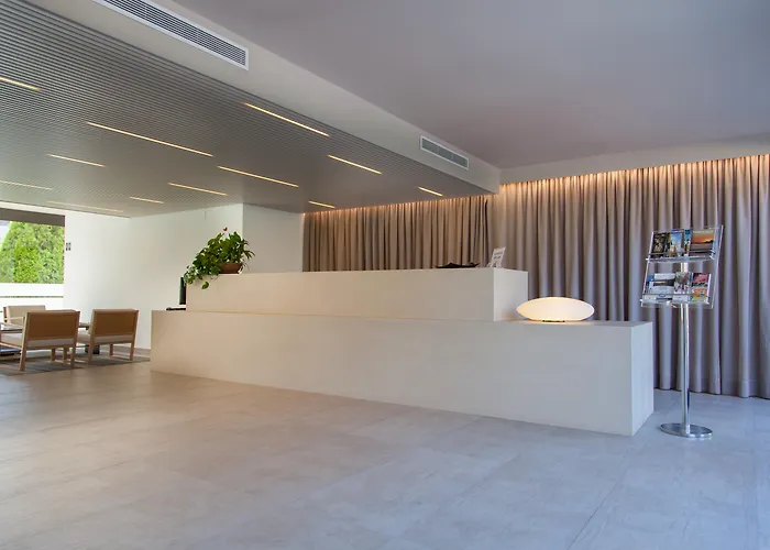 Atenea Park Suites & Apartments