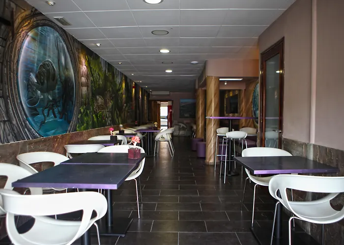 Hostal Miranda Blanes