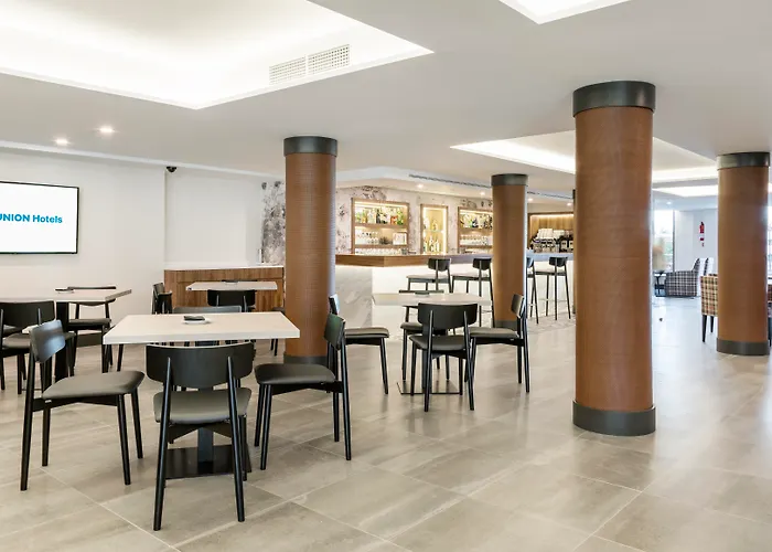 Hotel Ilunion Las Lomas Mérida