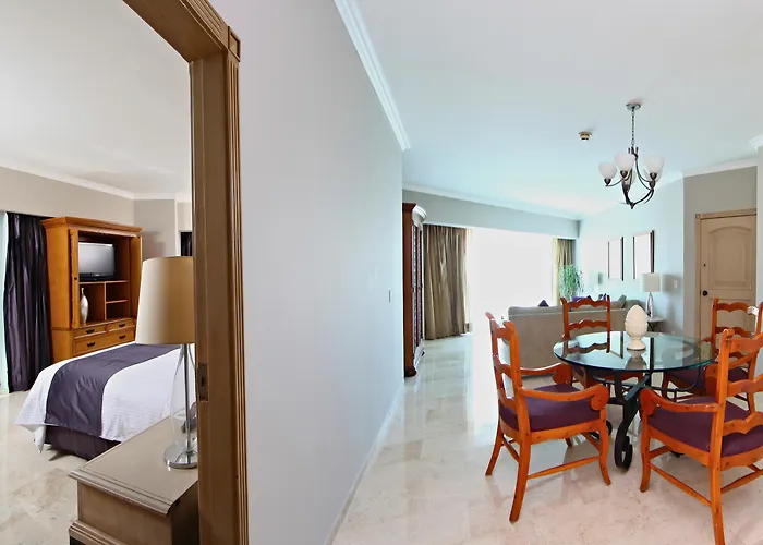 Sandos Cancun All Inclusive - Adults Only