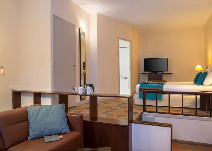 Best Western Plus Le Donjon - Cœur de La Cité Médiévale Carcasona