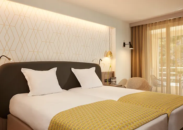 Hotel Auteuil Tour Eiffel Parigi