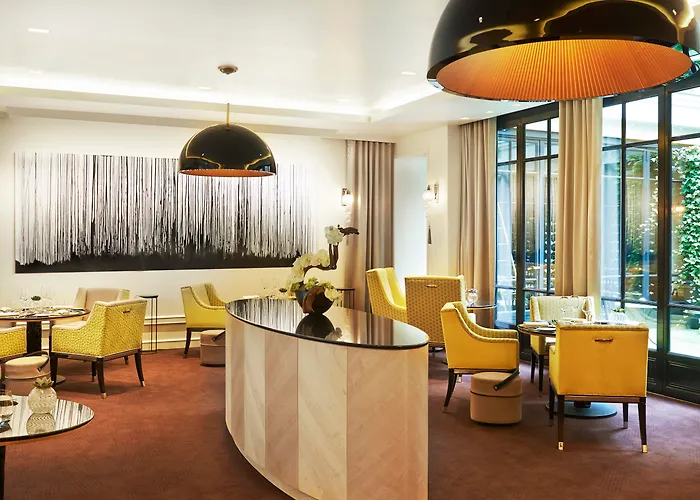 Hotel Le Burgundy Paris