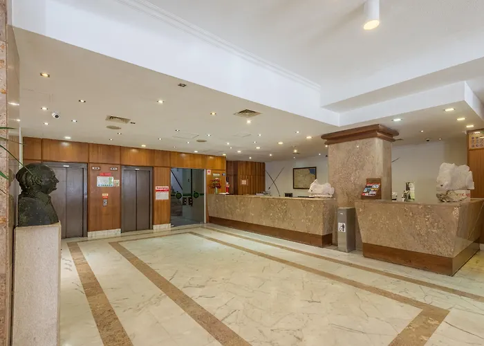 Holiday Inn Express & Suites Lisbon - Principe Real By Ihg