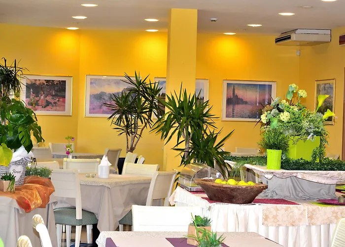 Ahg Riva Del Sole Wellness Hotel - Adults Only Moniga del Garda