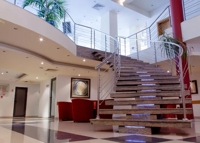 Triada Hotel