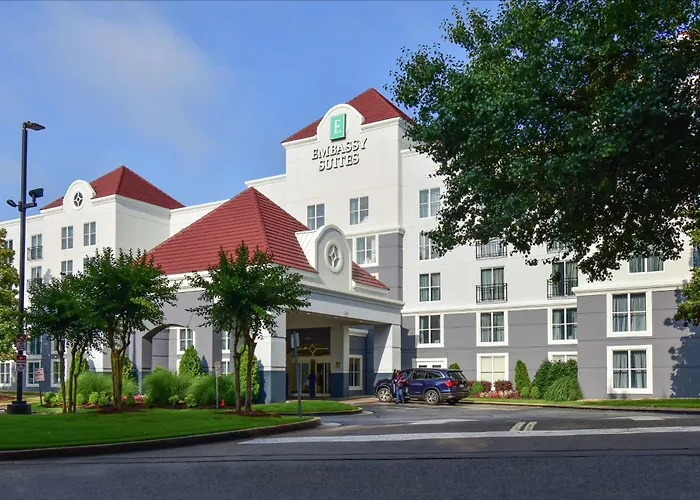 Embassy Suites By Hilton Atlanta Airport