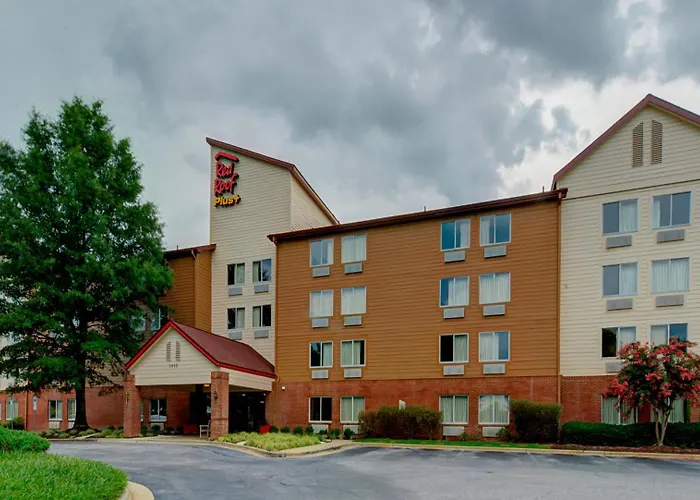 Red Roof Inn Plus Raleigh Downtown Ncsu Conv Center