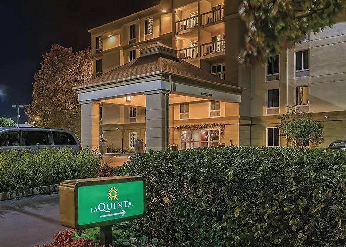 La Quinta By Wyndham Pigeon Forge Hotel