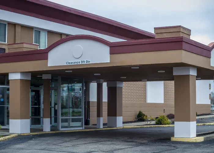 Red Roof Inn & Suites Piqua - I-75