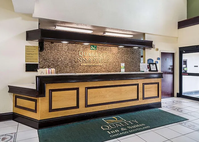 Quality Inn & Suites Harvey - Chicago Southland