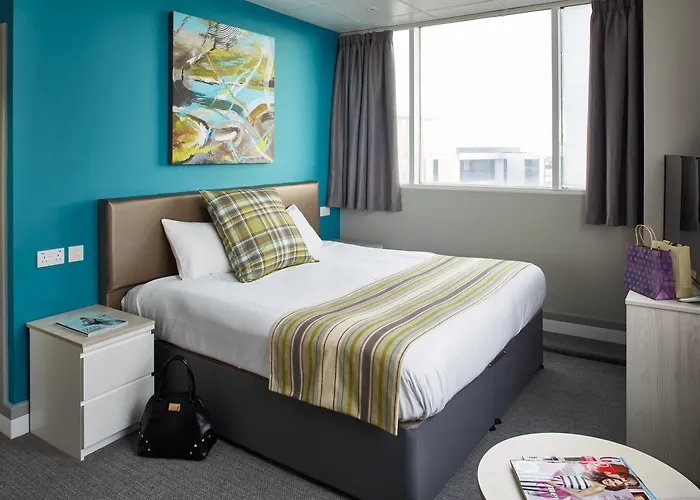 Cardiff Bute Terrace Hotel By Belvilla