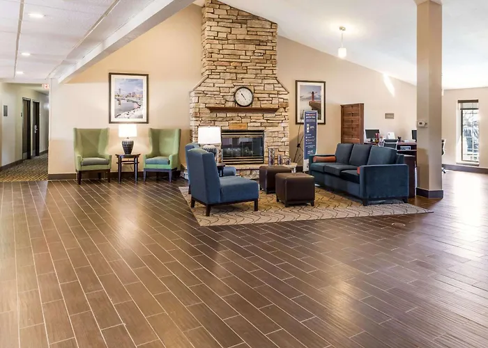 Comfort Inn Waukesha - Milwaukee West