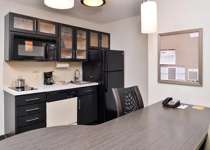 Sonesta Simply Suites Charlotte University