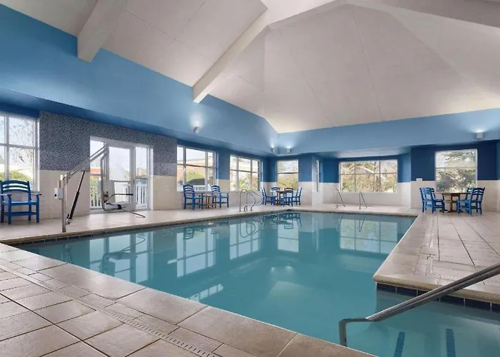 Country Inn & Suites By Radisson, Williamsburg Historic Area, Va