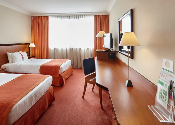 Hotel Doubletree By Hilton Paris Bougival