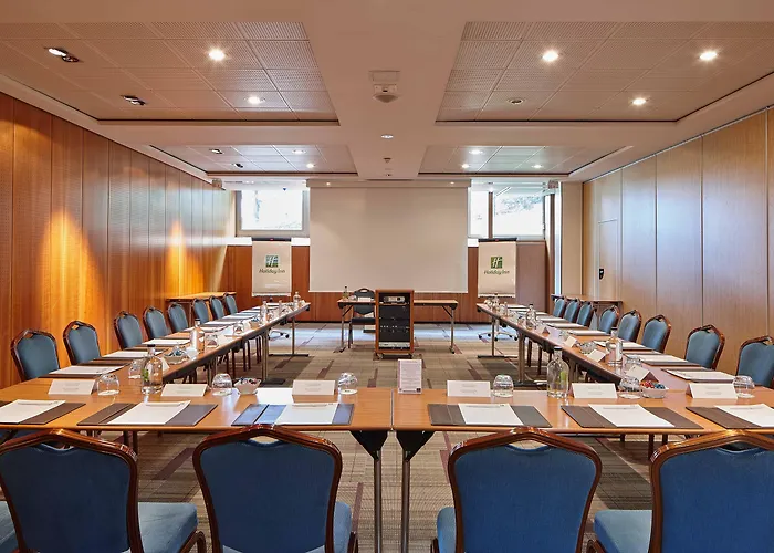 Hotel Doubletree By Hilton Paris Bougival